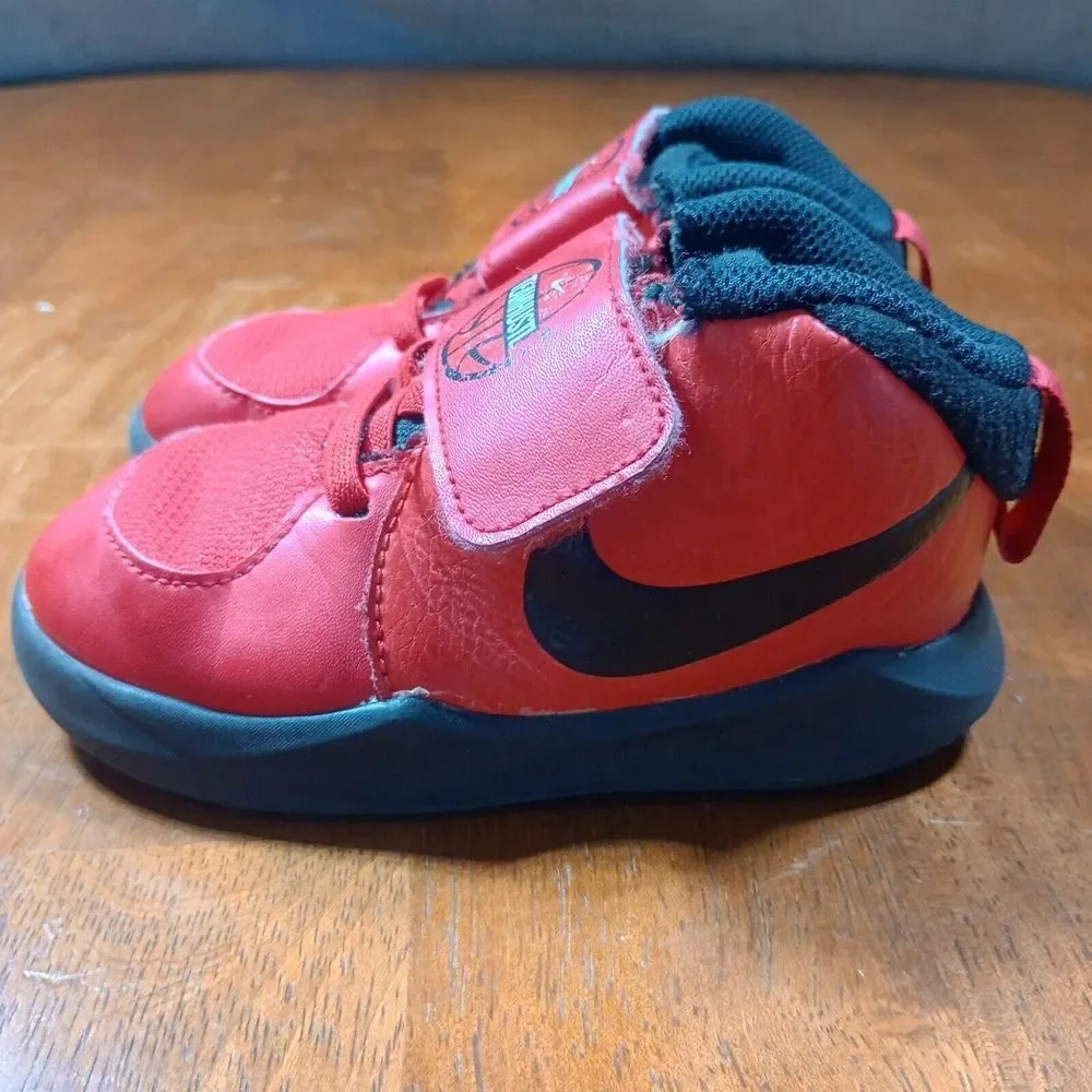Nike Team Hustle Toddler 8C Tennis Shoes Sneakers Adjustable Strap Red Black Mid